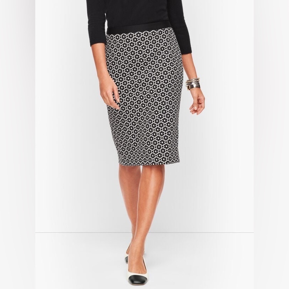 NWT Talbots black & white Jacquard Dot back zip pencil skirt, 14 petite.